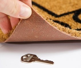 where-to-hide-a-spare-key